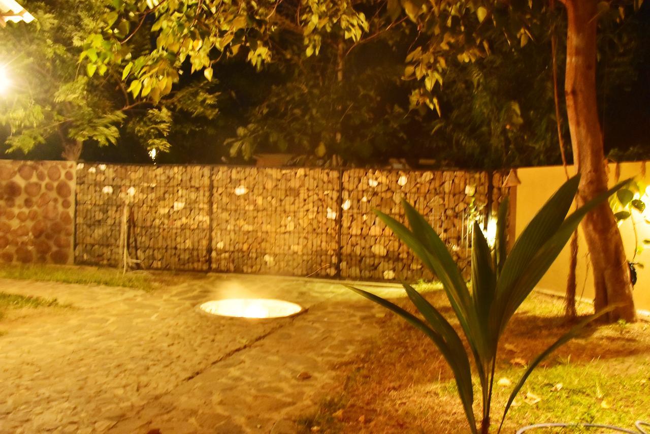 Lizard Safari Lodge Uda Walawe Extérieur photo